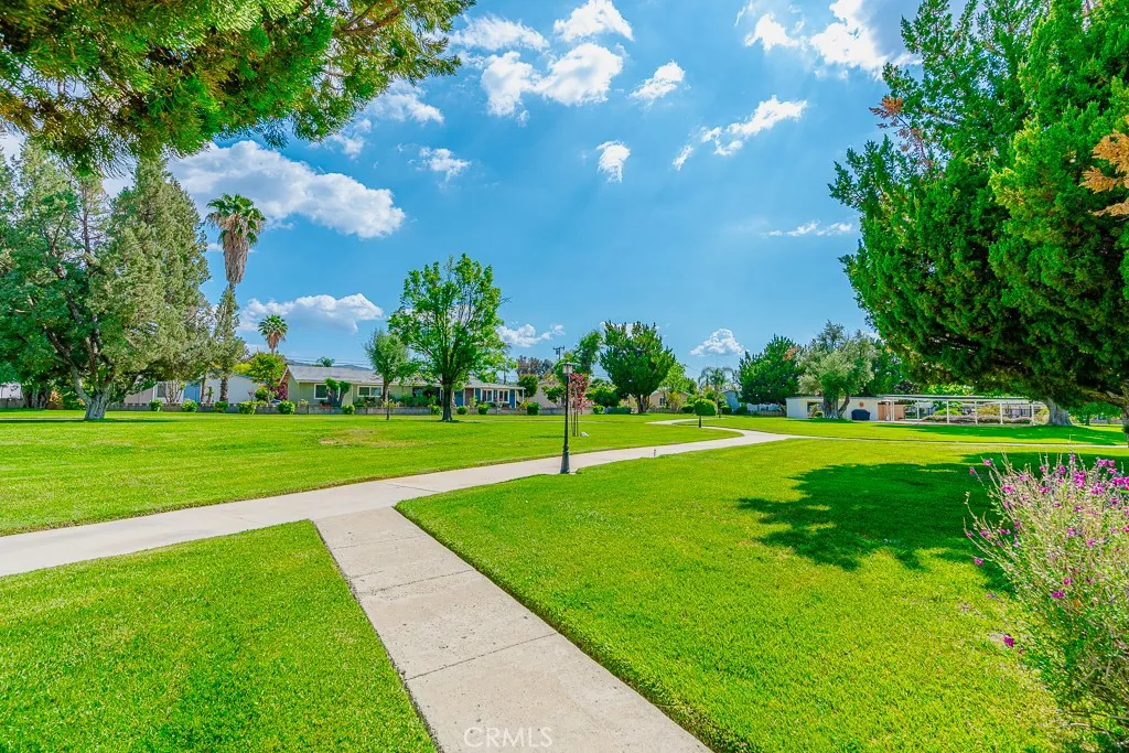 43451 Briercliff Drive, Hemet, California 92544 home-pic-34