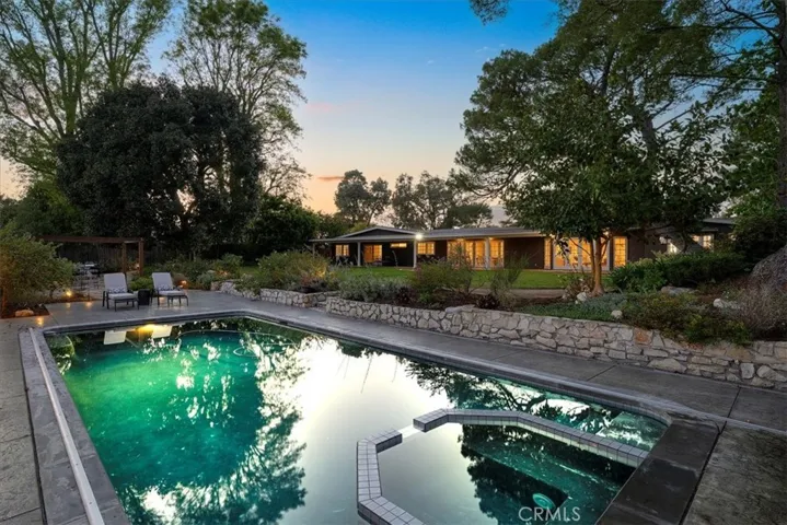16 Crestwind Drive, Rancho Palos Verdes, California 90275