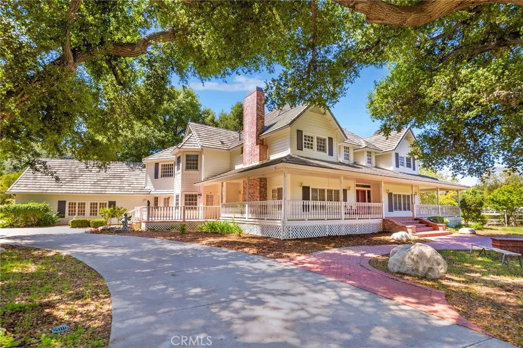 15548 Iron Canyon Road, Canyon Country, California 91387 home-pic-0