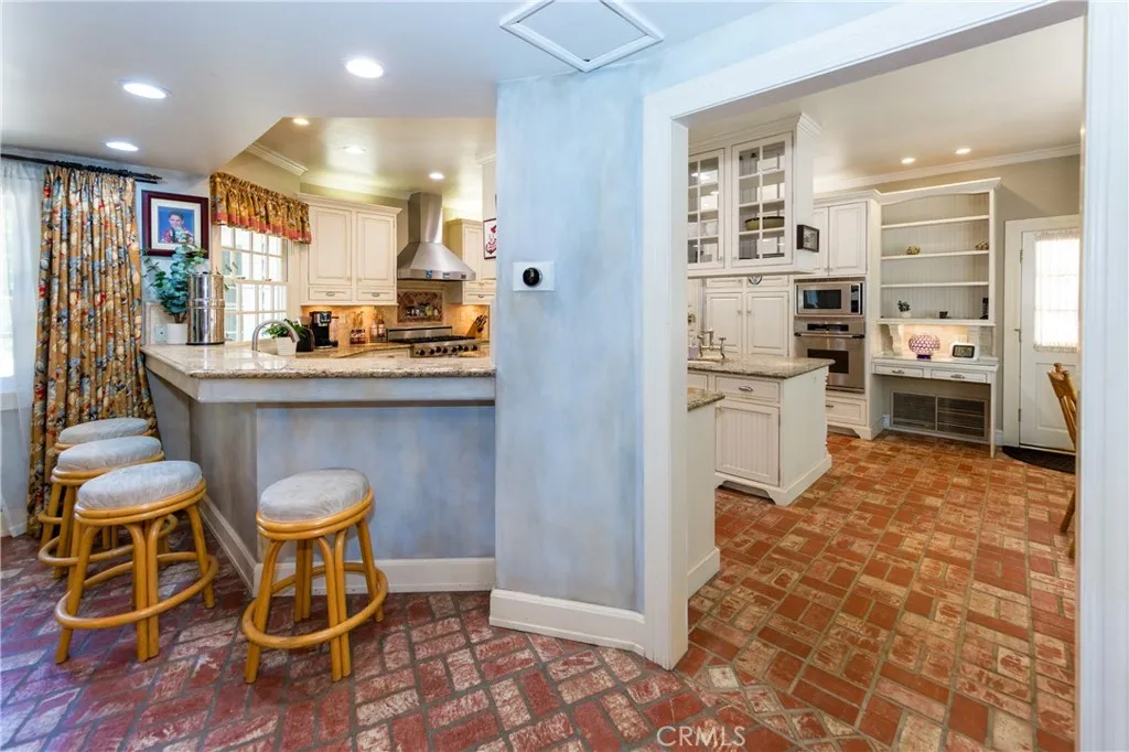 15548 Iron Canyon Road, Canyon Country, California 91387 home-pic-15