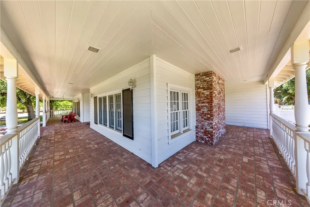 15548 Iron Canyon Road, Canyon Country, California 91387 home-pic-8