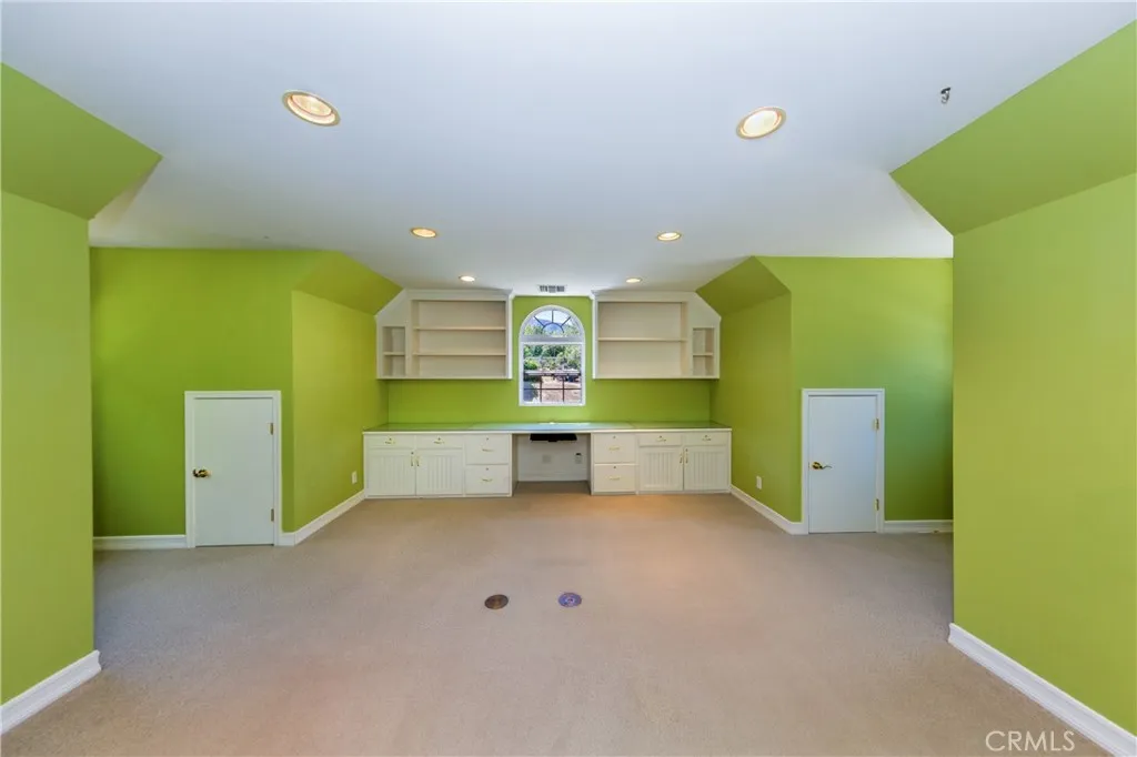 15548 Iron Canyon Road, Canyon Country, California 91387 home-pic-38