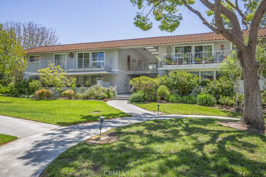829 Via Alhambra A, Laguna Woods, California 92637 home-pic-25