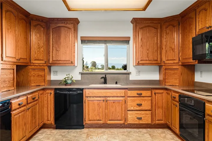 5456 Edith Avenue, Corning, California 96021