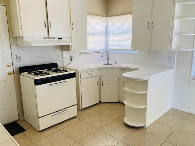 Unit C Kitchen