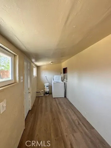 Laundry room Unit B