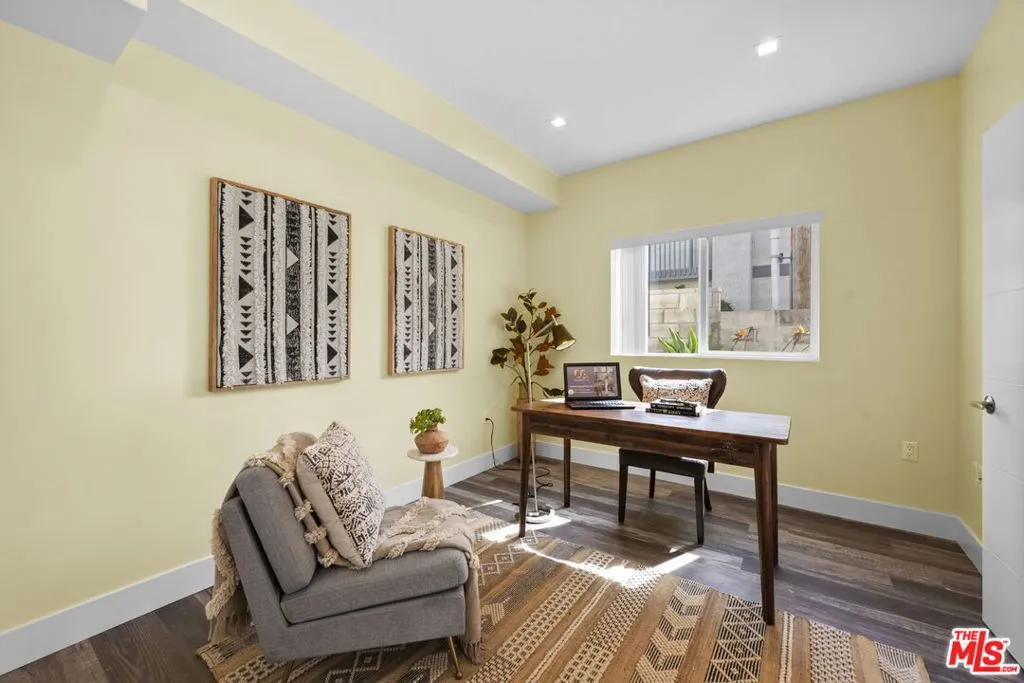 1541 Franklin Street 4, Santa Monica, California 90404 home-pic-11