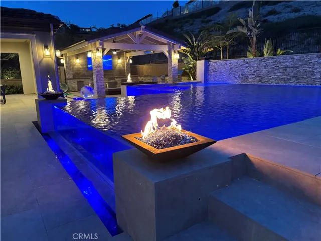 4 gas fire bowls.