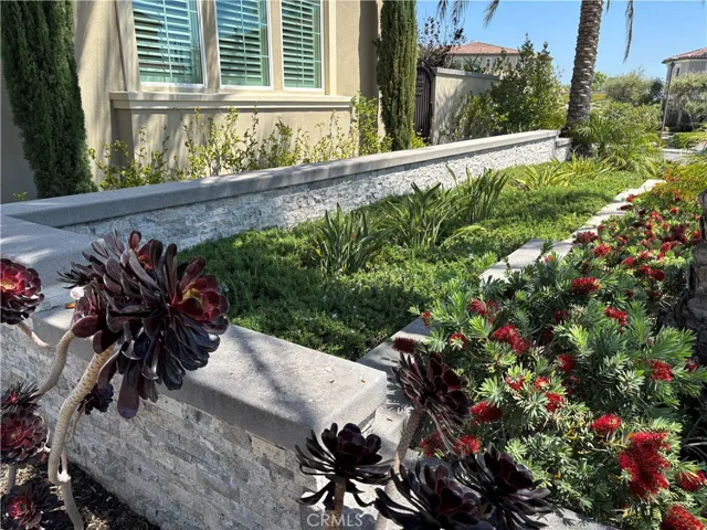 Travertine stone walls.