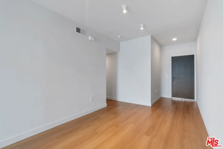 10601 Washington Boulevard 409, Culver City, California 90232