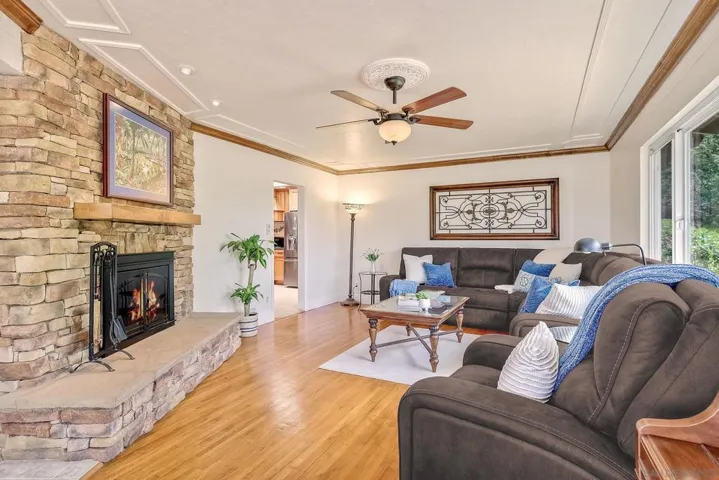 1996 Valley Rim Rd, El Cajon, California 92019
