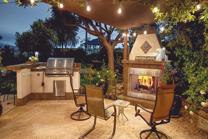 1996 Valley Rim Rd, El Cajon, California 92019