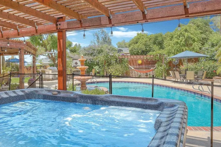1996 Valley Rim Rd, El Cajon, California 92019