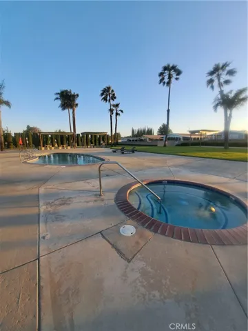 clubhouse jacuzzi