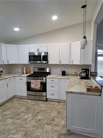 2498 Ayala Drive 136, Rialto, California 92377
