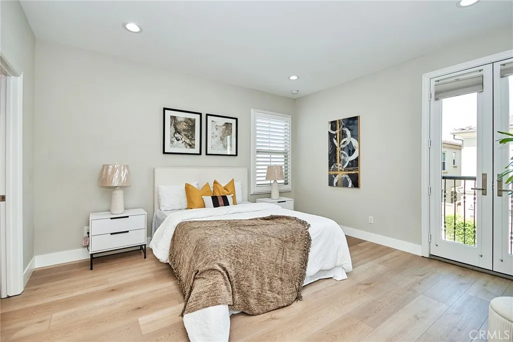 223 Gaspar, Irvine, California 92618 home-pic-21