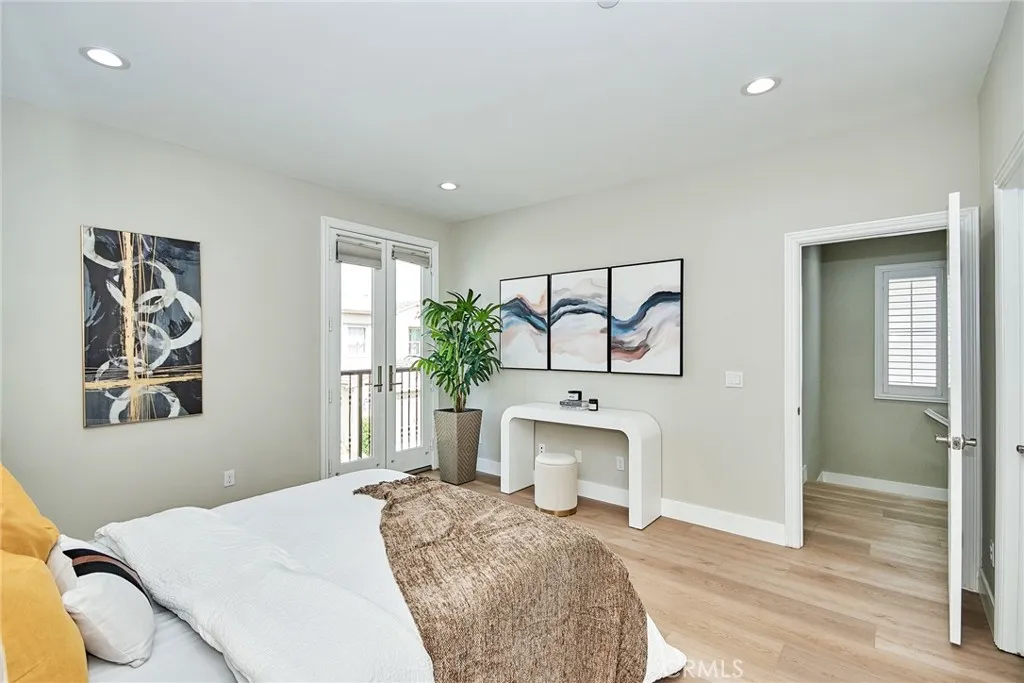 223 Gaspar, Irvine, California 92618 home-pic-26