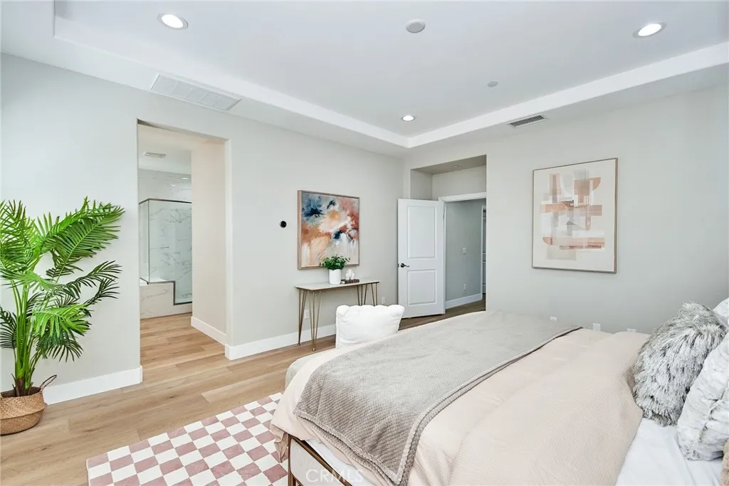 223 Gaspar, Irvine, California 92618 home-pic-34