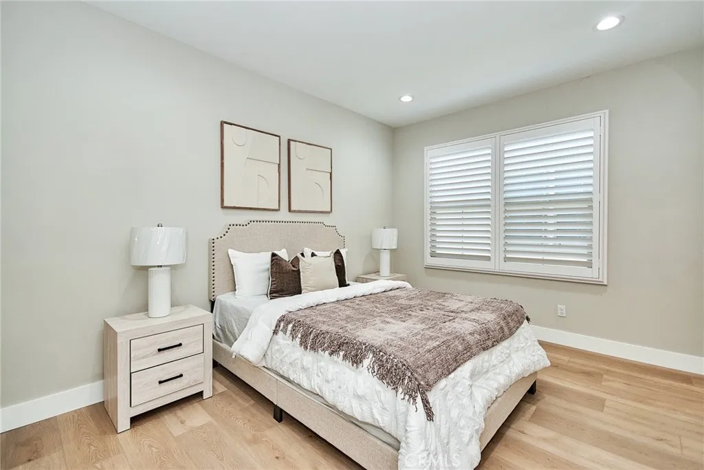 223 Gaspar, Irvine, California 92618 home-pic-28