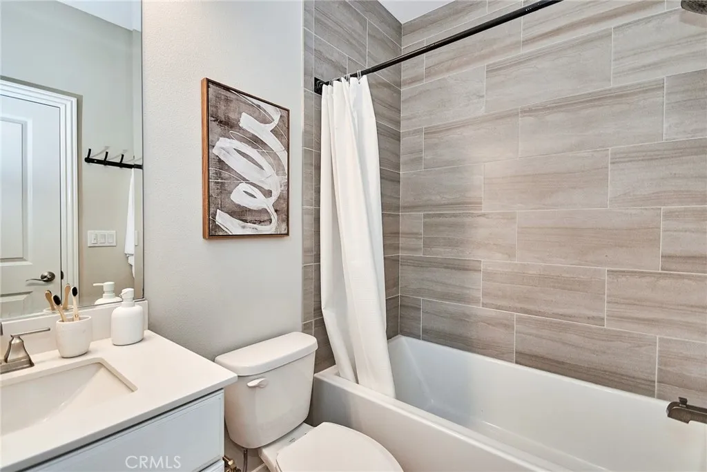 223 Gaspar, Irvine, California 92618 home-pic-31