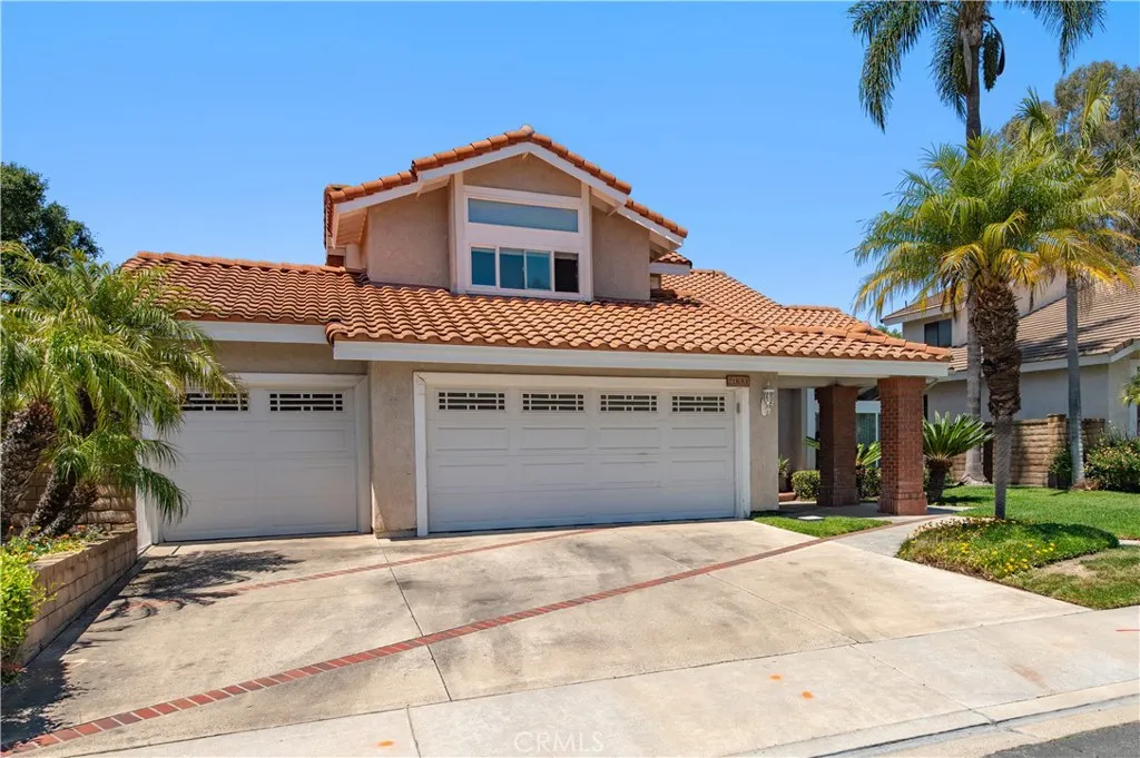 21681 Johnstone Drive, Lake Forest, California 92630 home-pic-2