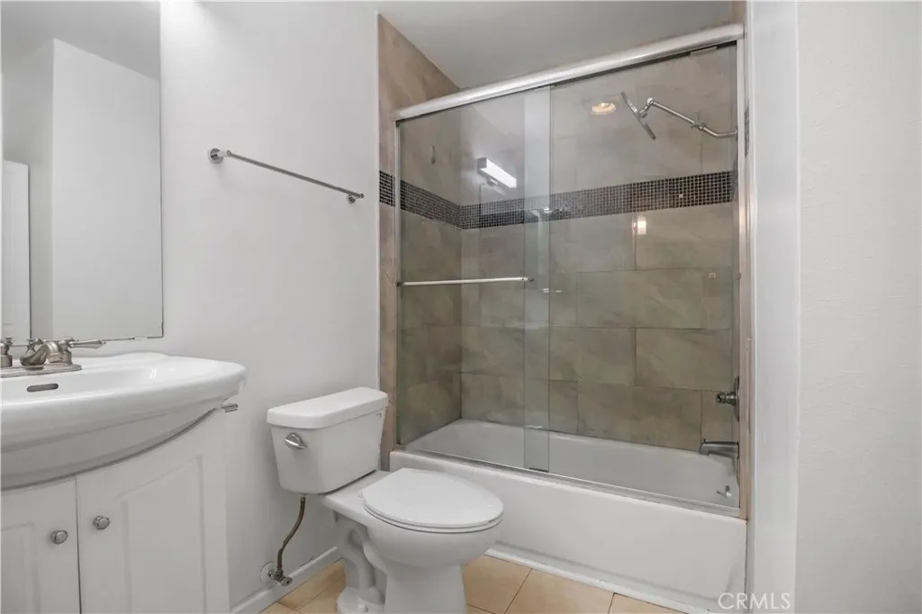 918 W College Street 317, Los Angeles, California 90012 home-pic-14