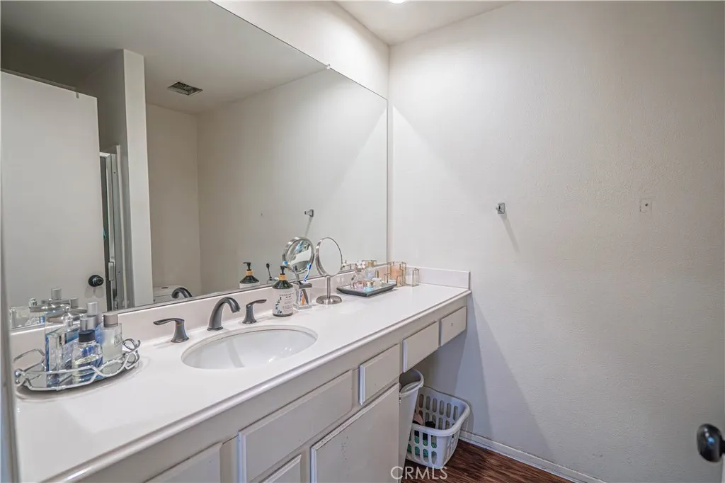 18111 Erik Court 445, Canyon Country, California 91387 home-pic-17