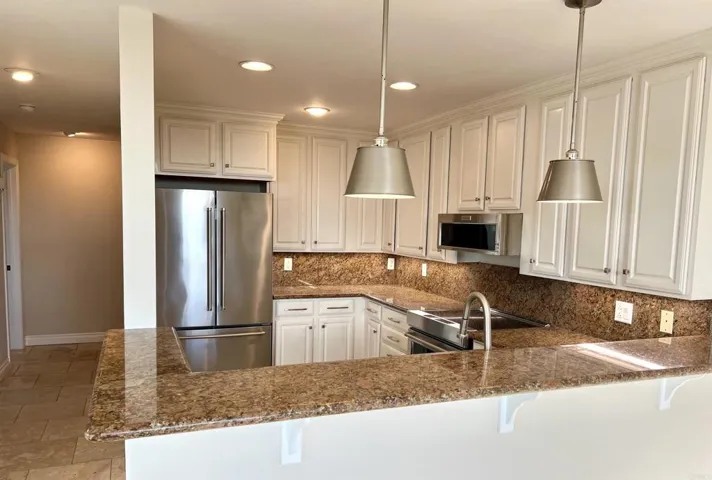 935 Genter Street 201, La Jolla, California 92037