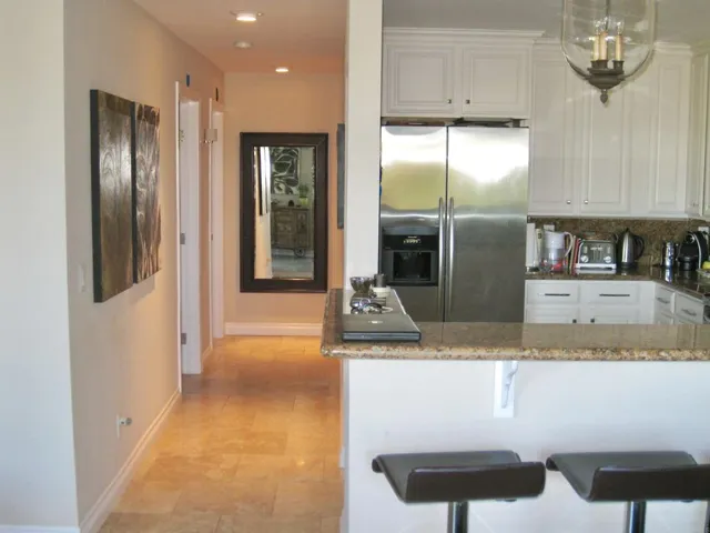 935 Genter Street 201, La Jolla, California 92037