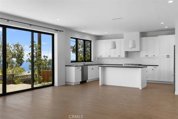 21552 Treetop Lane, Laguna Beach, California 92651