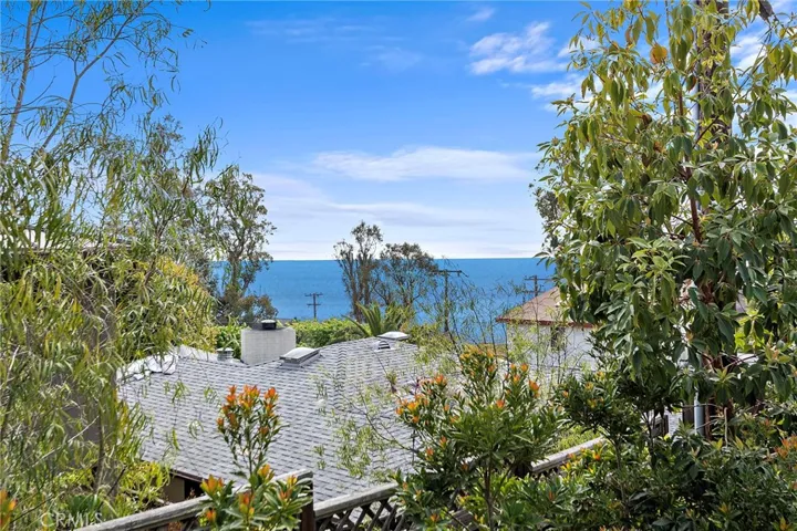 21552 Treetop Lane, Laguna Beach, California 92651