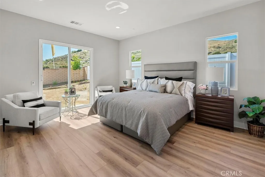 6533 Canyon Oaks Drive, Simi Valley, California 93063 home-pic-14