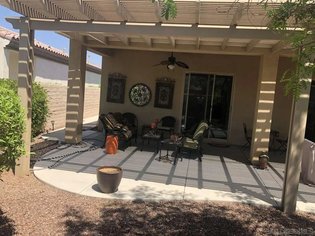 39735 Camino Michanito, Indio, California 92203 home-pic-5