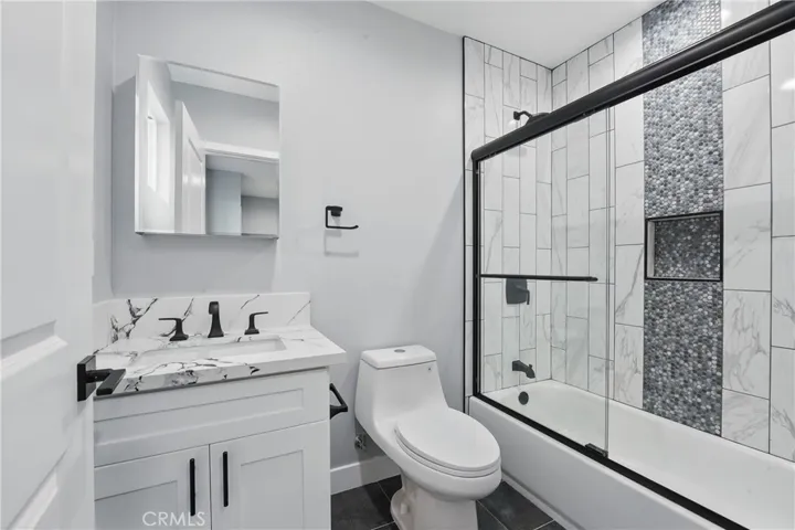 1643 W 82nd Street, Los Angeles, California 90047
