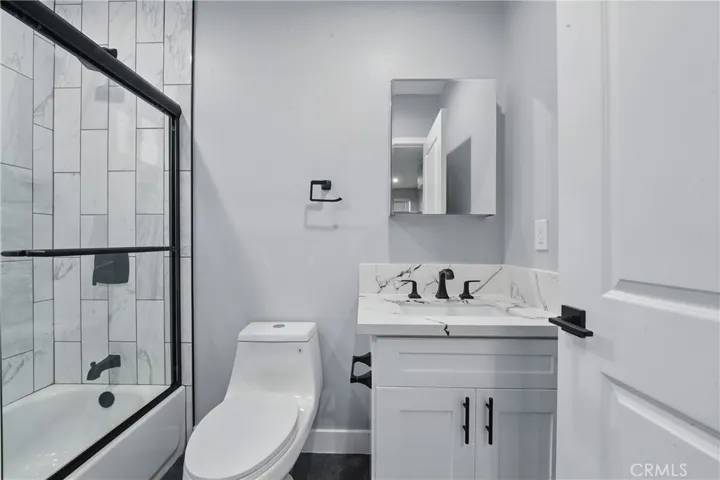 1643 W 82nd Street, Los Angeles, California 90047