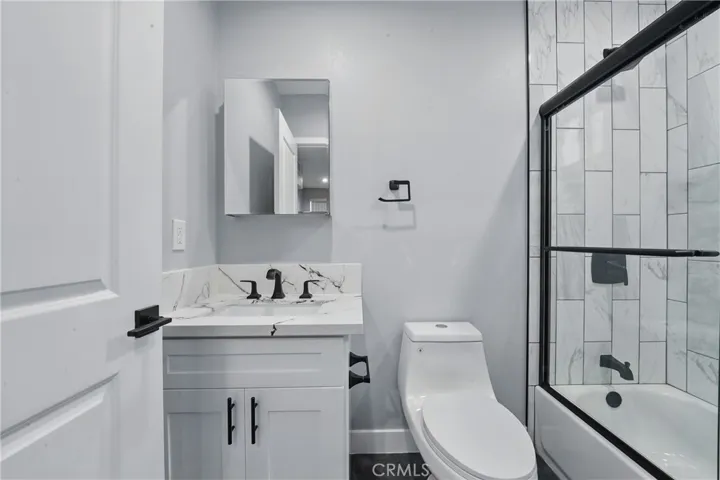 1643 W 82nd Street, Los Angeles, California 90047
