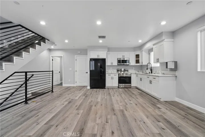 1643 W 82nd Street, Los Angeles, California 90047
