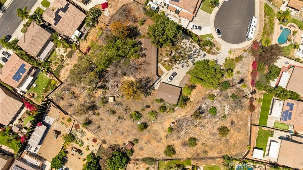 12257 Skywood Court, Riverside, California 92503 home-pic-22