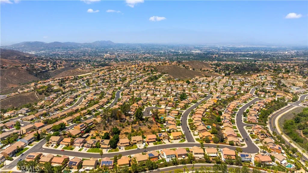 12257 Skywood Court, Riverside, California 92503 home-pic-23