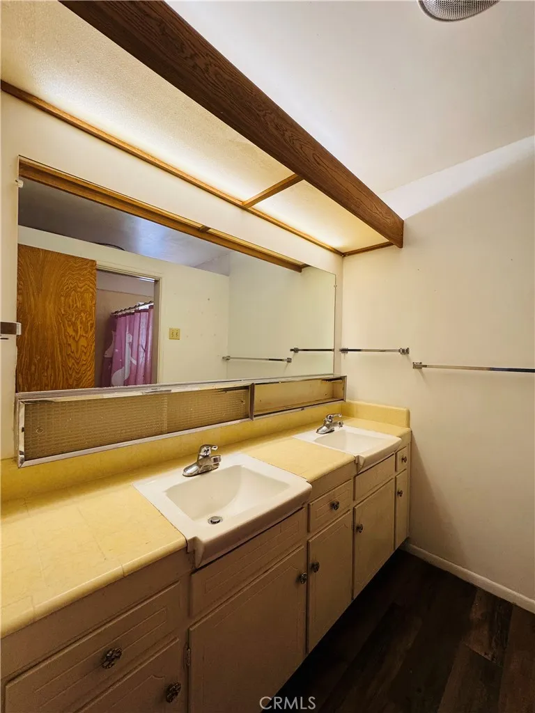 12257 Skywood Court, Riverside, California 92503 home-pic-42