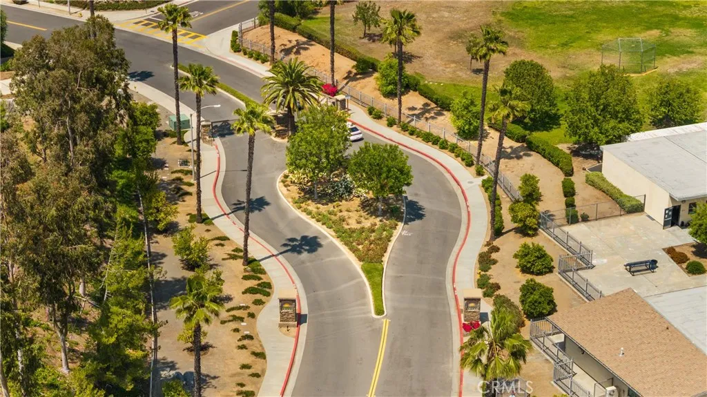 12257 Skywood Court, Riverside, California 92503 home-pic-17