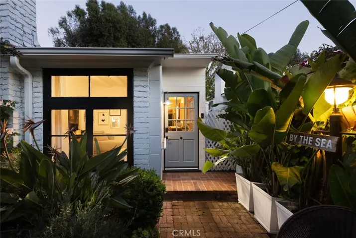 565 Lombardy Lane, Laguna Beach, California 92651