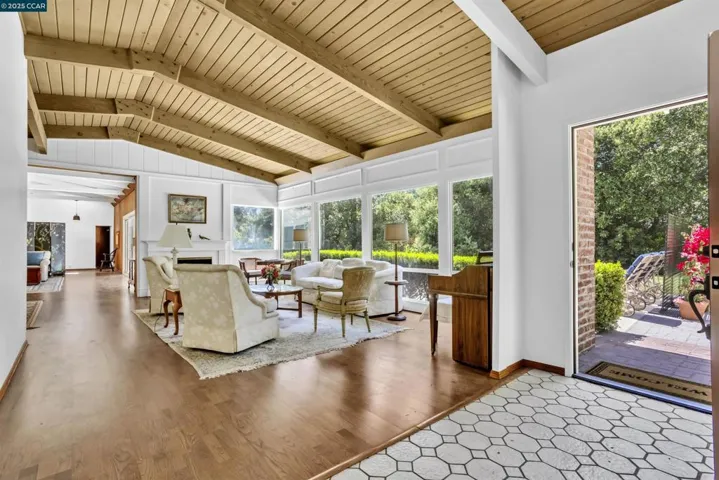 18 Van Tassel Ln, Orinda, California 94563