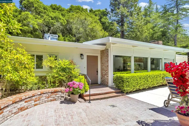 18 Van Tassel Ln, Orinda, California 94563