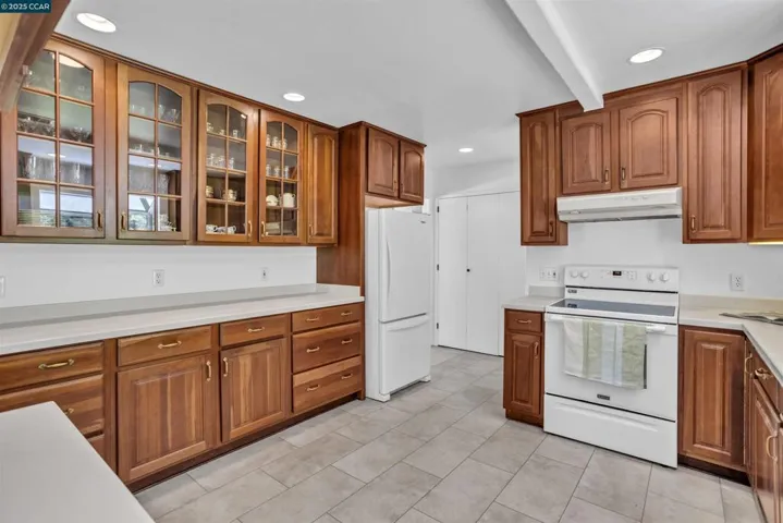 18 Van Tassel Ln, Orinda, California 94563