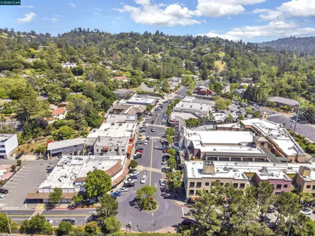 18 Van Tassel Ln, Orinda, California 94563