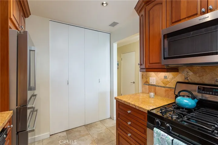 379 Camino San Clemente, San Clemente, California 92672