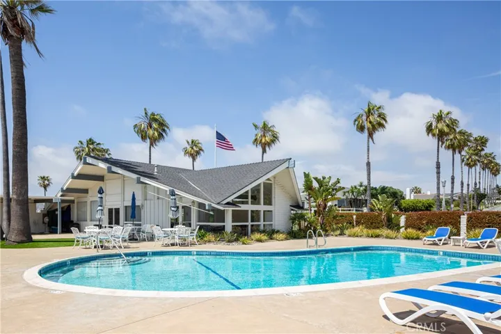 379 Camino San Clemente, San Clemente, California 92672