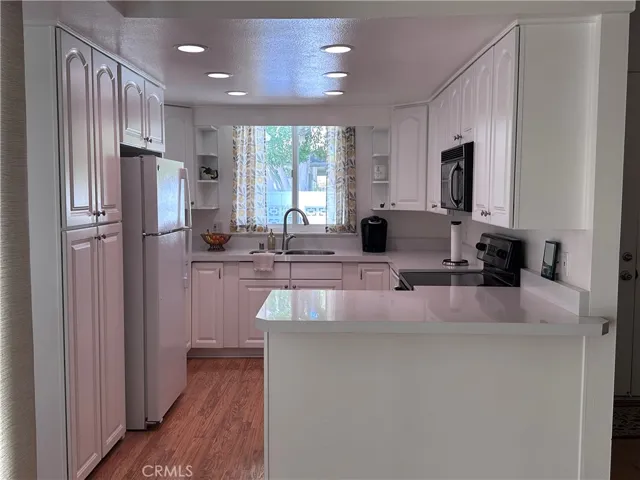 253 Calle Aragon F, Laguna Woods, California 92637