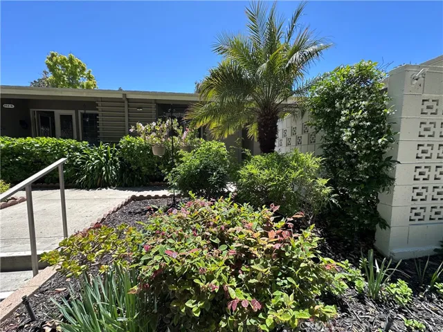 253 Calle Aragon F, Laguna Woods, California 92637